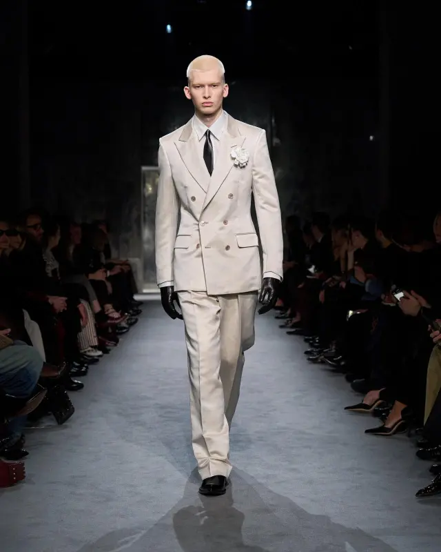 TEXTURED PEACHED SATIN JACKET PINK BEIGE online